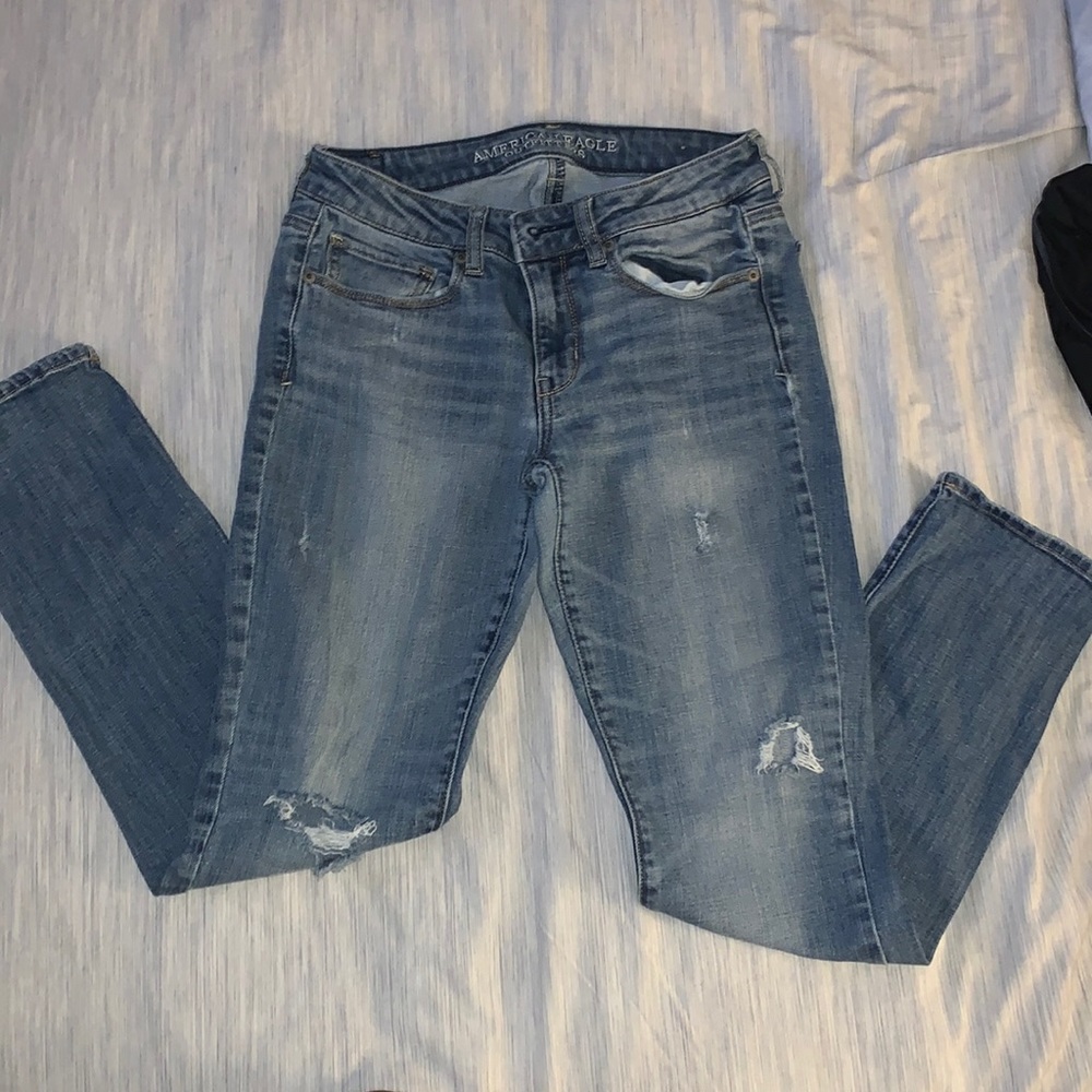 American eagle destroyed jeans